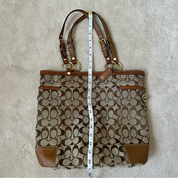 Coach Signature Vintage Tote Bag - Picture 9 of 14